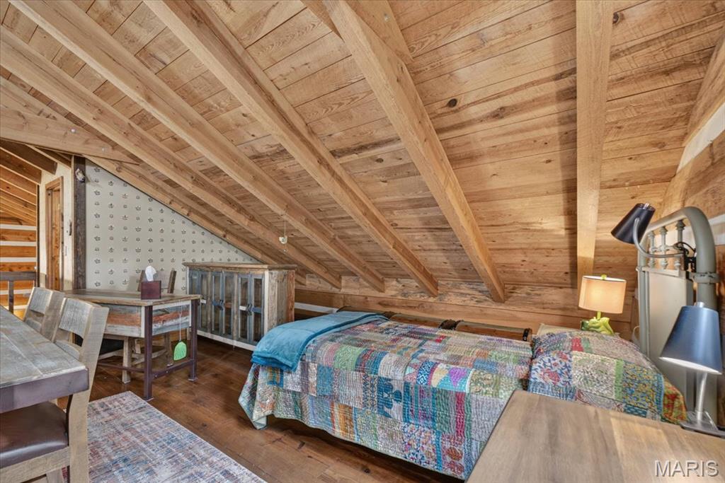 6195 N Lakeshore Drive Property Photo 26