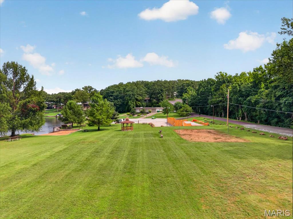 6195 N Lakeshore Drive Property Photo 45