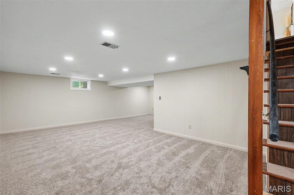 34 Oakwood Lane Property Photo 32
