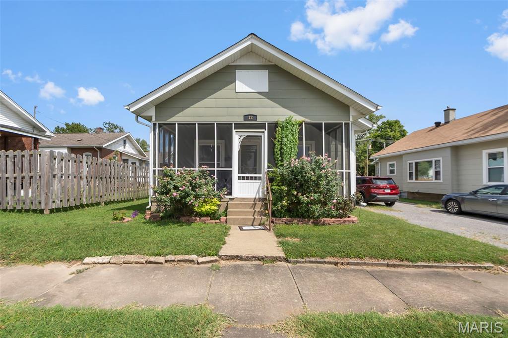 12 N West End Boulevard