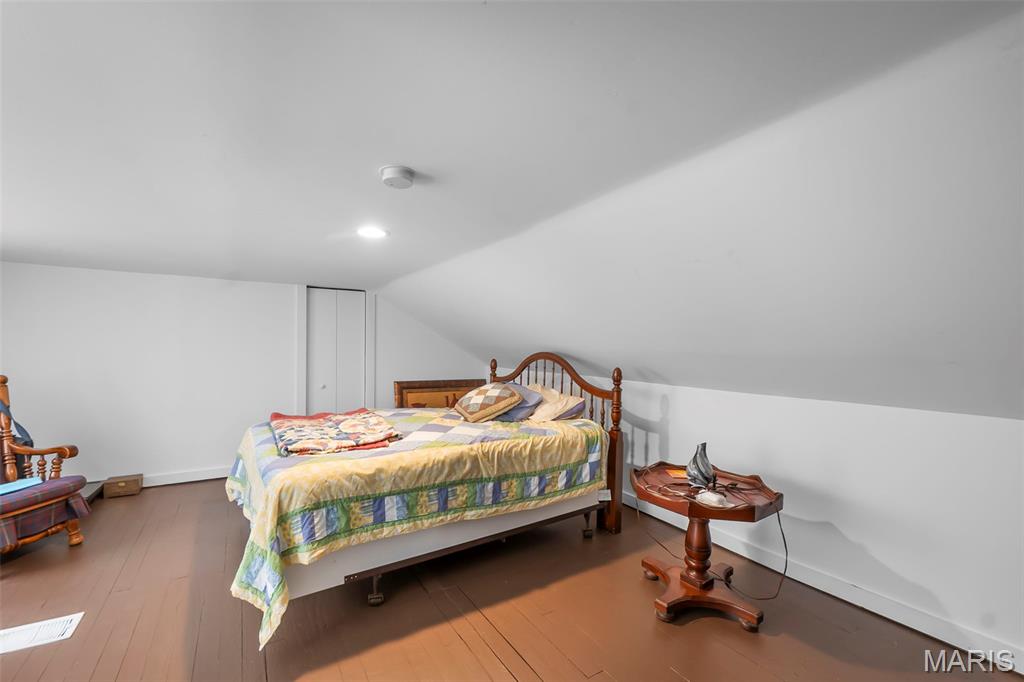 12 N West End Boulevard Property Photo 23
