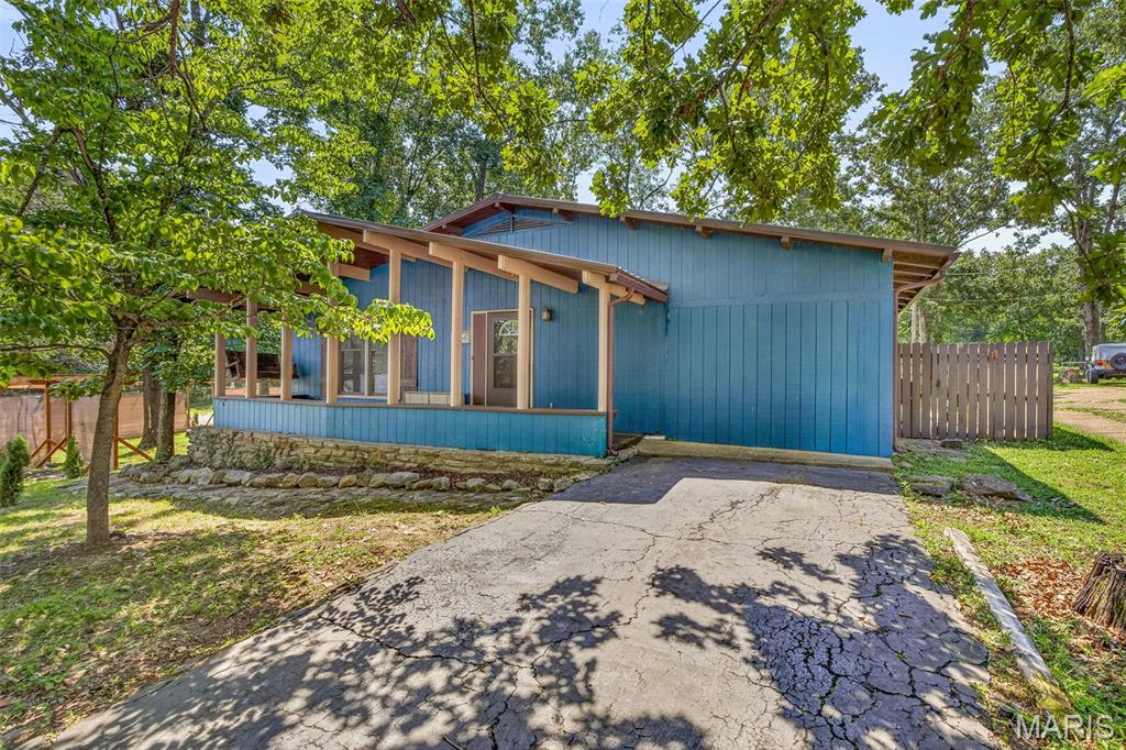 1251 S Deer Trail Property Photo 3