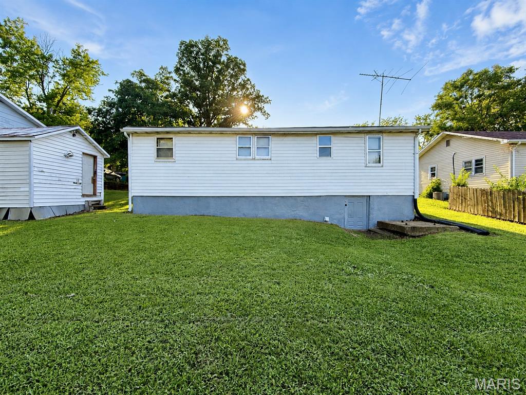 516 S Norwine Street Property Photo 3