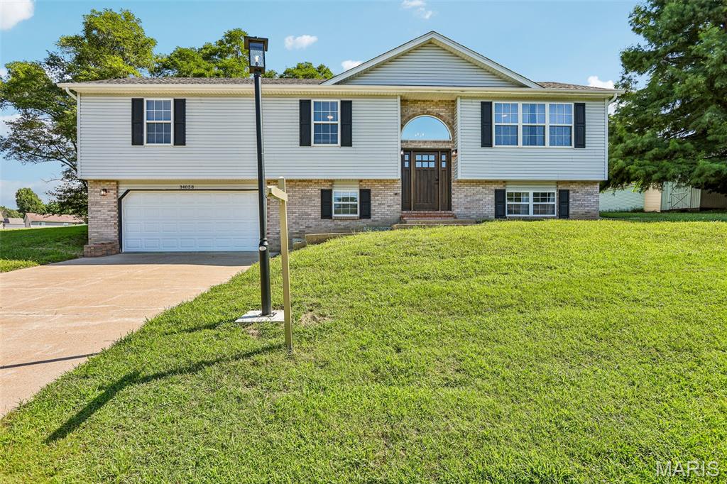 34058 Sailboat Court Property Photo 1