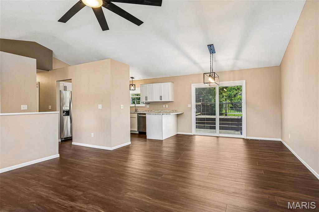 34058 Sailboat Court Property Photo 7