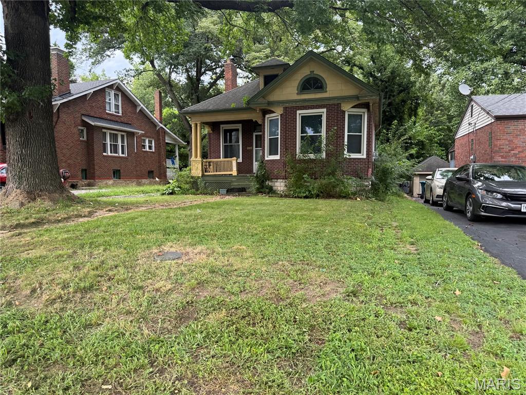 2127 Mclaran Avenue Property Photo 1
