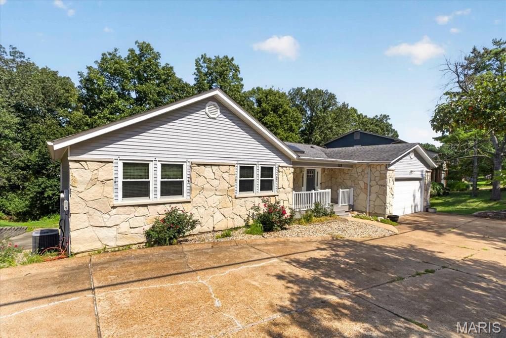 125 Strecker Road Property Photo 1