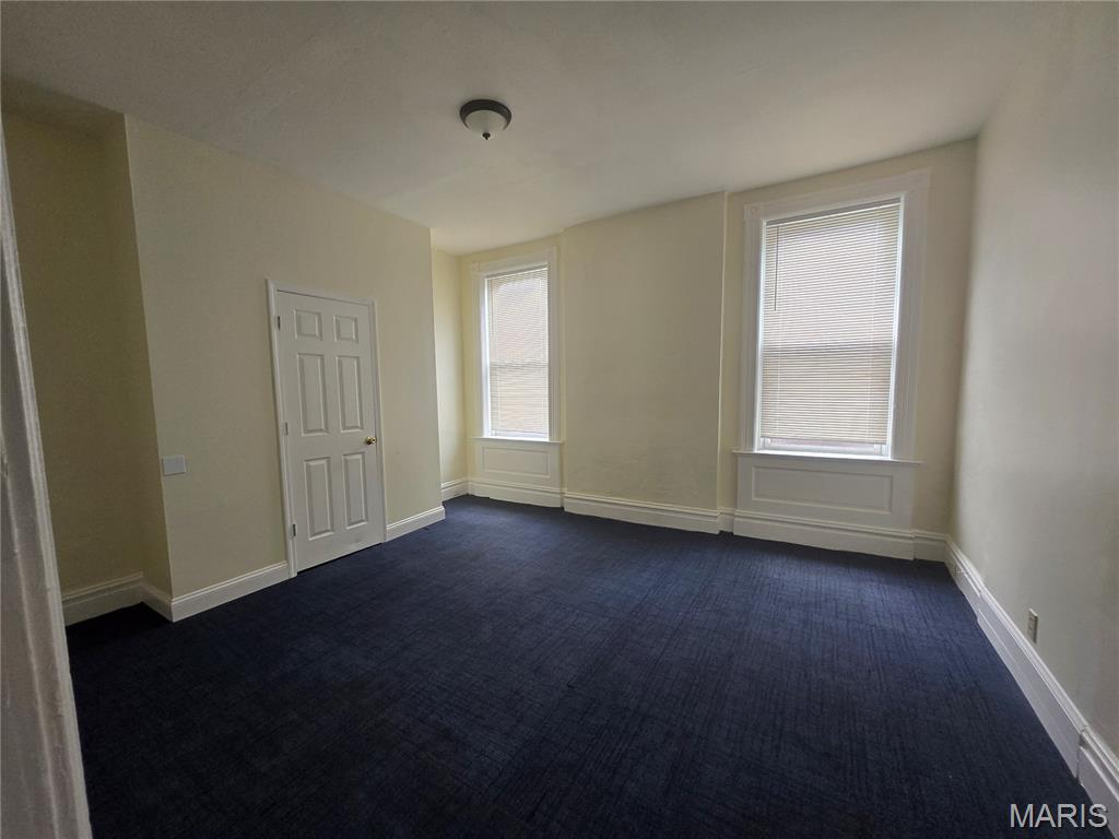 3924 Sullivan Avenue Property Photo 5