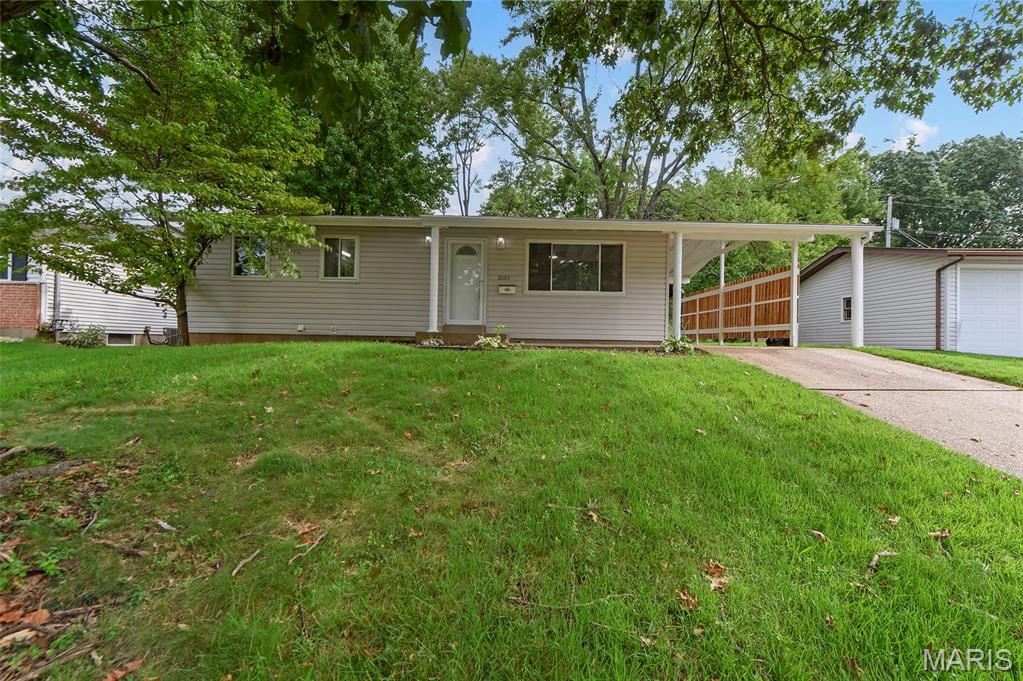 2065 Tahoe Drive Property Photo 1