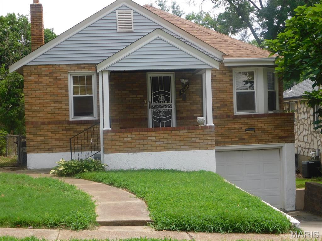 2904 Maywood Avenue Property Photo 1
