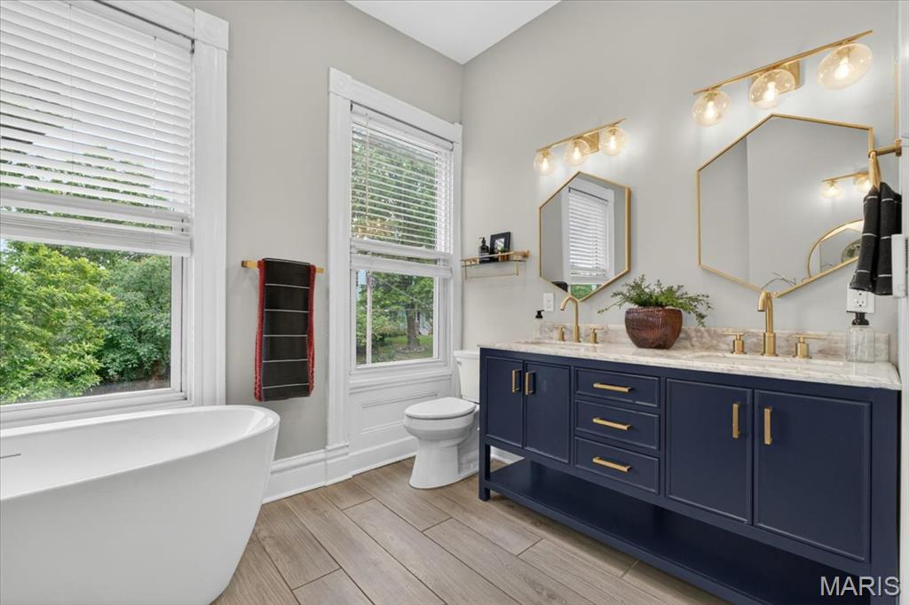 7501 Suffolk Avenue Property Photo 1