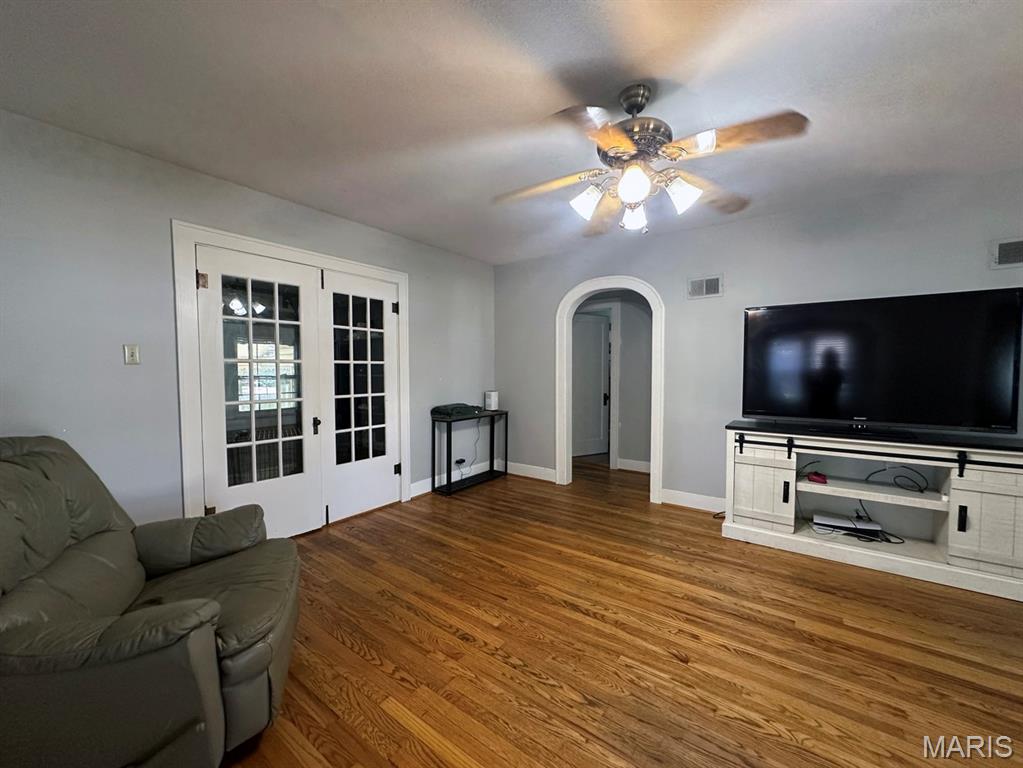231 S Park Lane Property Photo 9