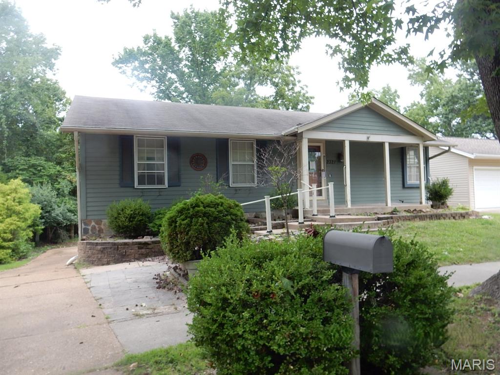 2321 Bennington Place Property Photo 1