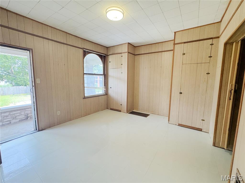 4950 Hummelsheim Avenue Property Photo 7