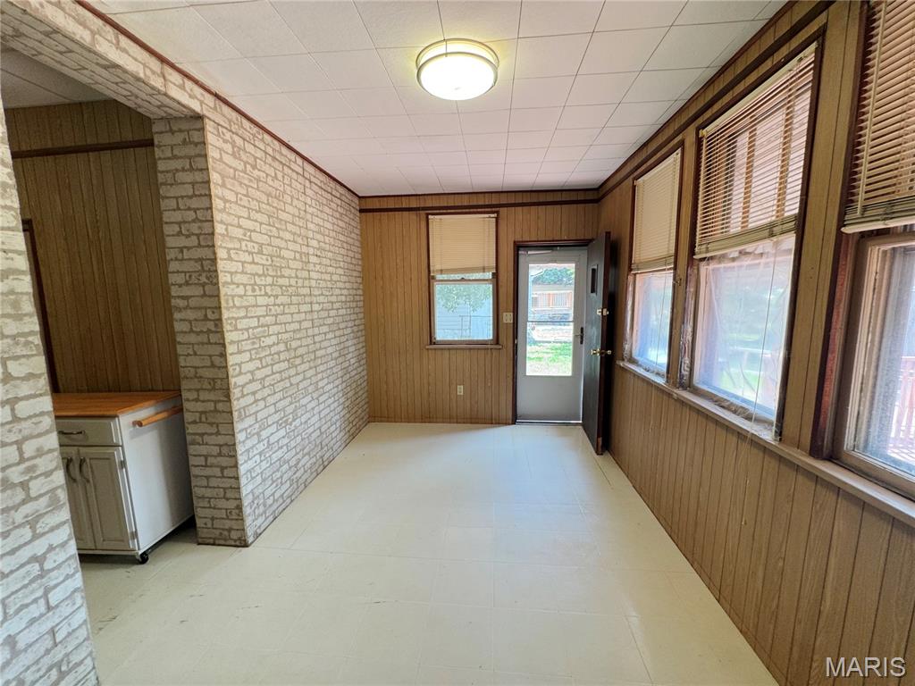 4950 Hummelsheim Avenue Property Photo 20