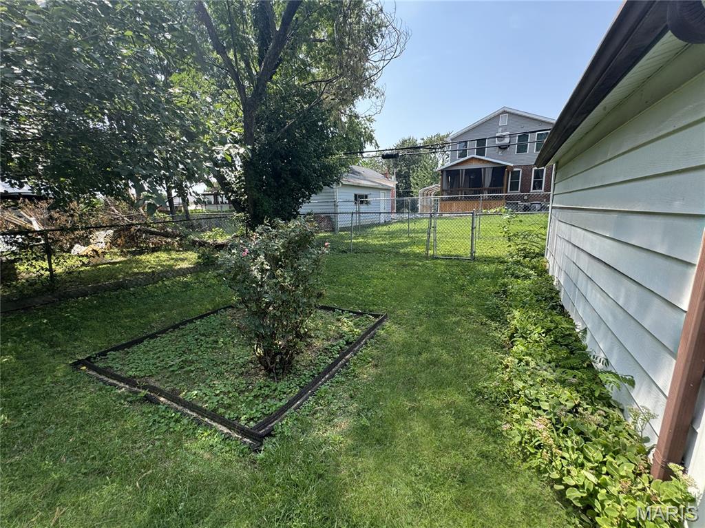 4950 Hummelsheim Avenue Property Photo 27