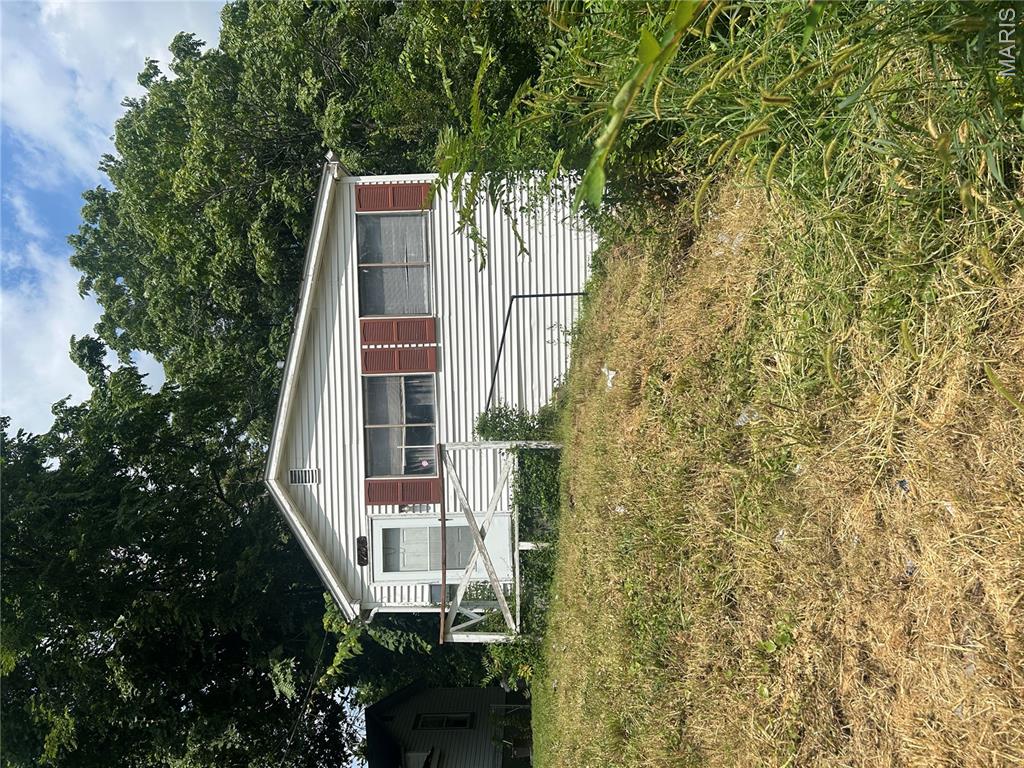 7205 Sapphire Avenue Property Photo 1