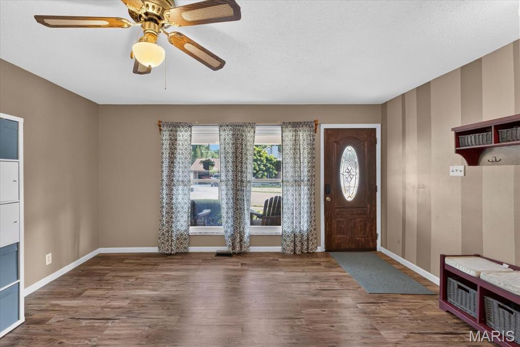 4482 Dantonaire Place Property Photo 6