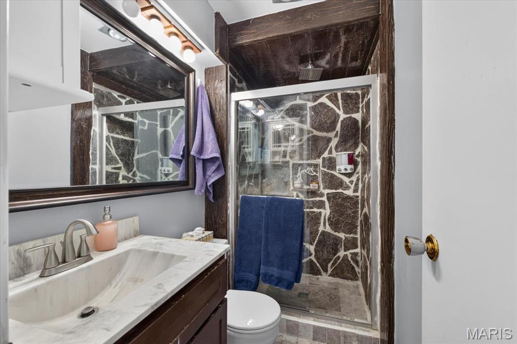 4482 Dantonaire Place Property Photo 18