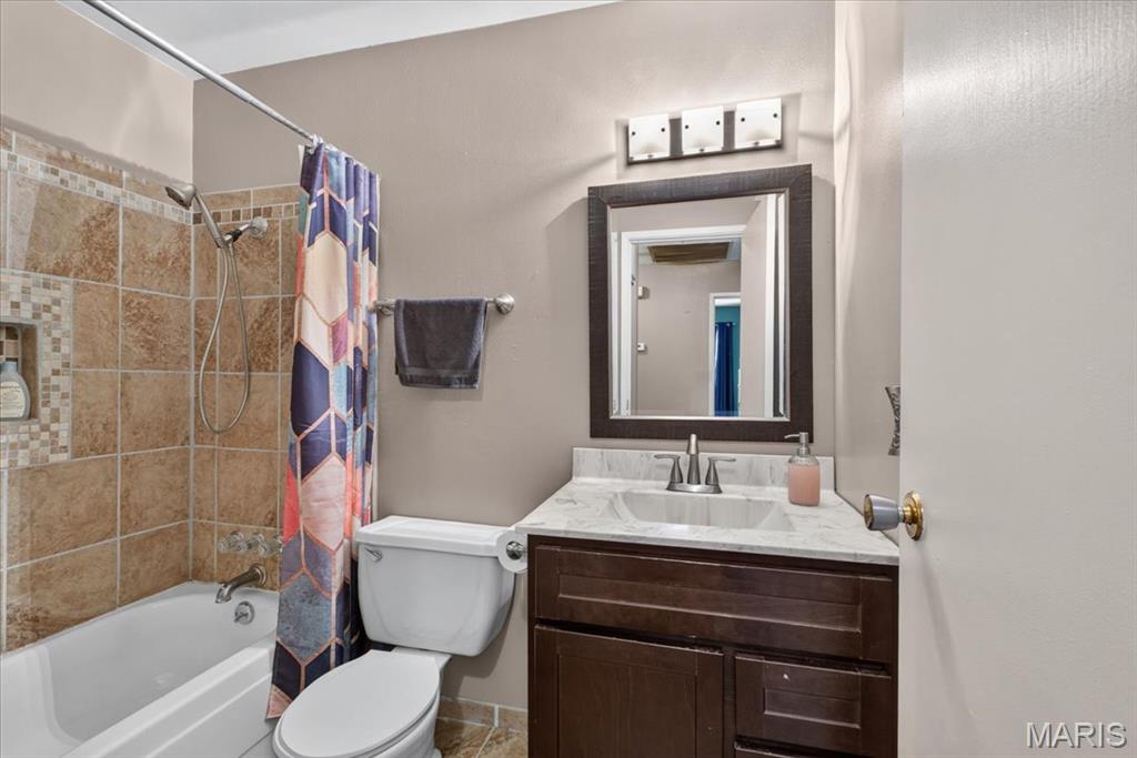 4482 Dantonaire Place Property Photo 22