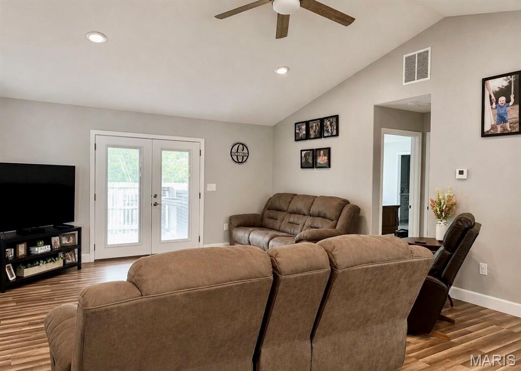 930 Brookside Drive Property Photo 8