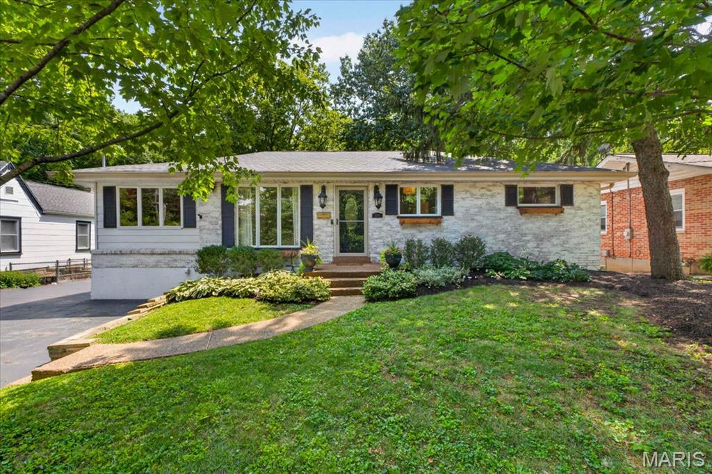 1126 Des Peres Avenue Property Photo 1