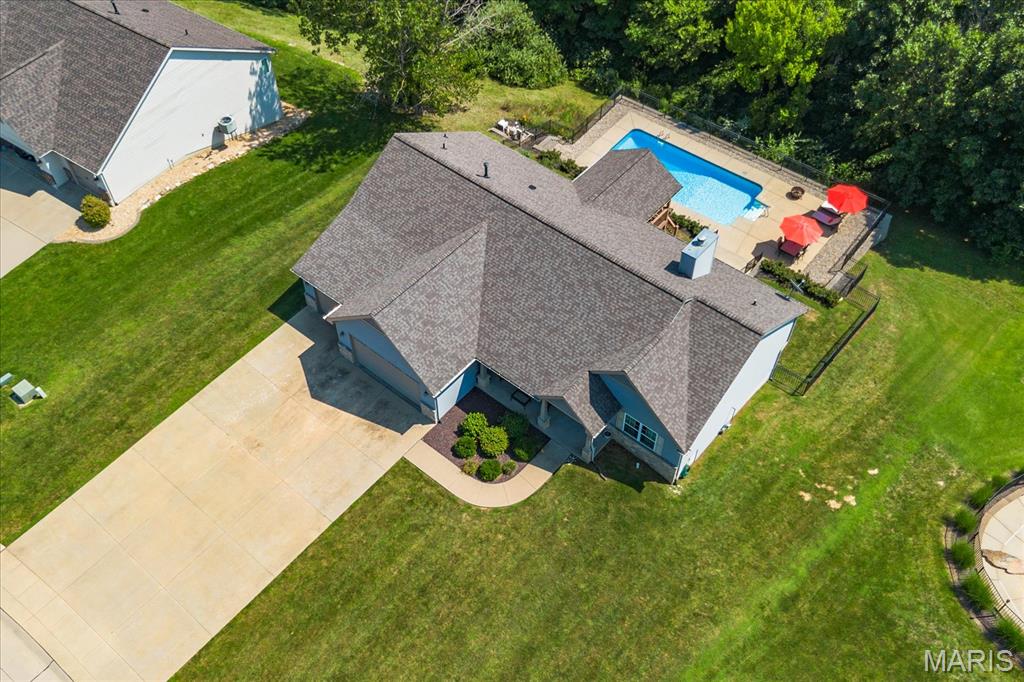 804 Autumn Rise Lane Property Photo 3
