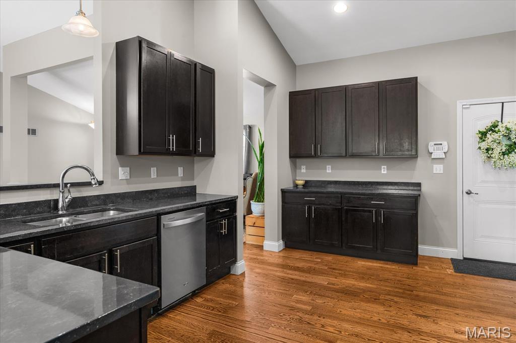 804 Autumn Rise Lane Property Photo 11