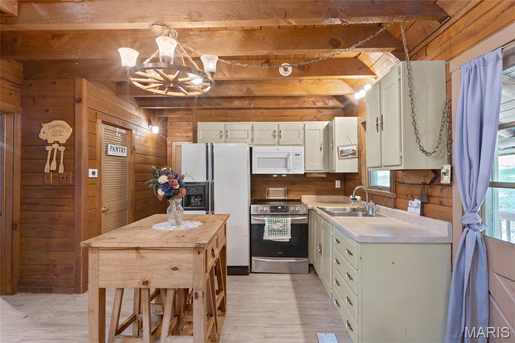 6412 Walnut Drive Property Photo 17
