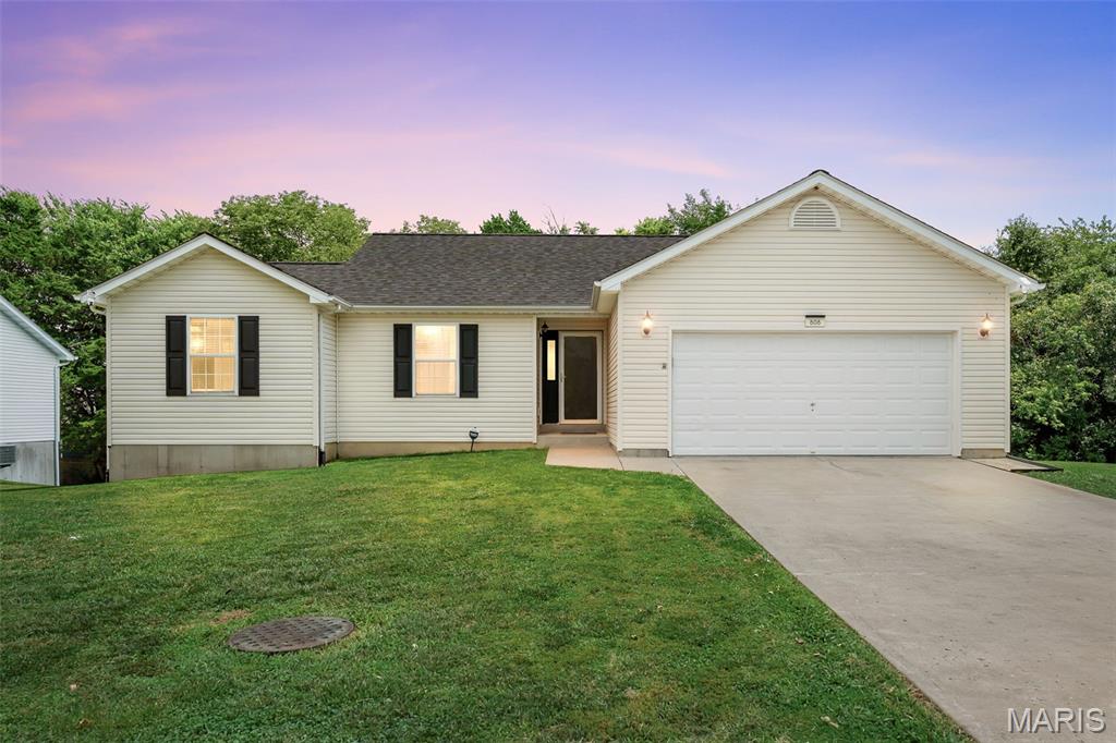 808 Big Red Court Property Photo 1