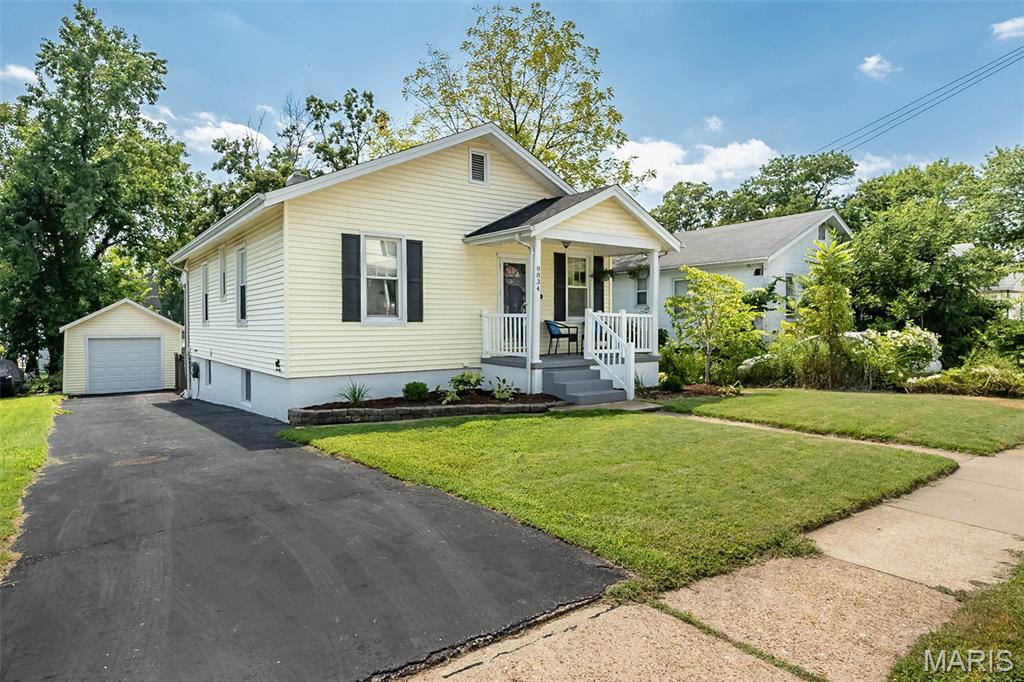 8834 Pine Avenue Property Photo 1