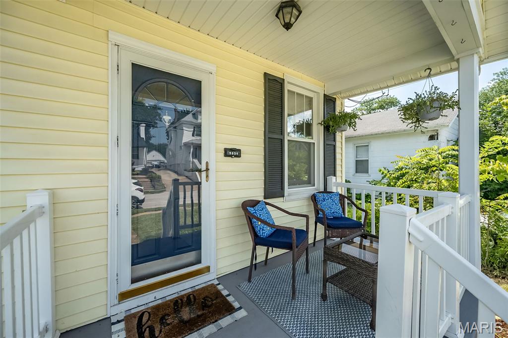 8834 Pine Avenue Property Photo 3