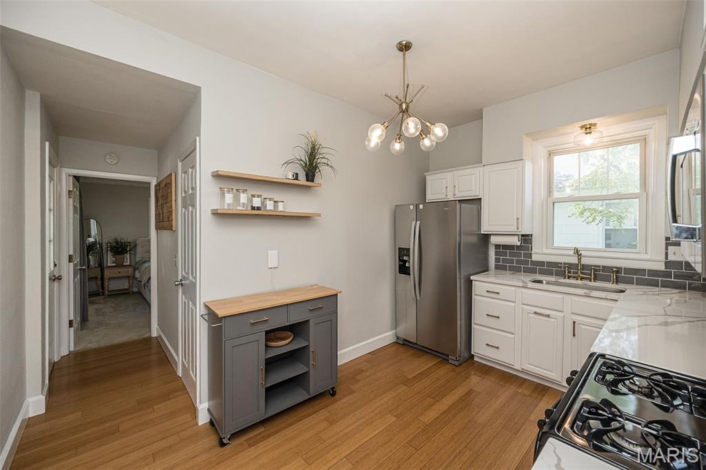 8834 Pine Avenue Property Photo 8