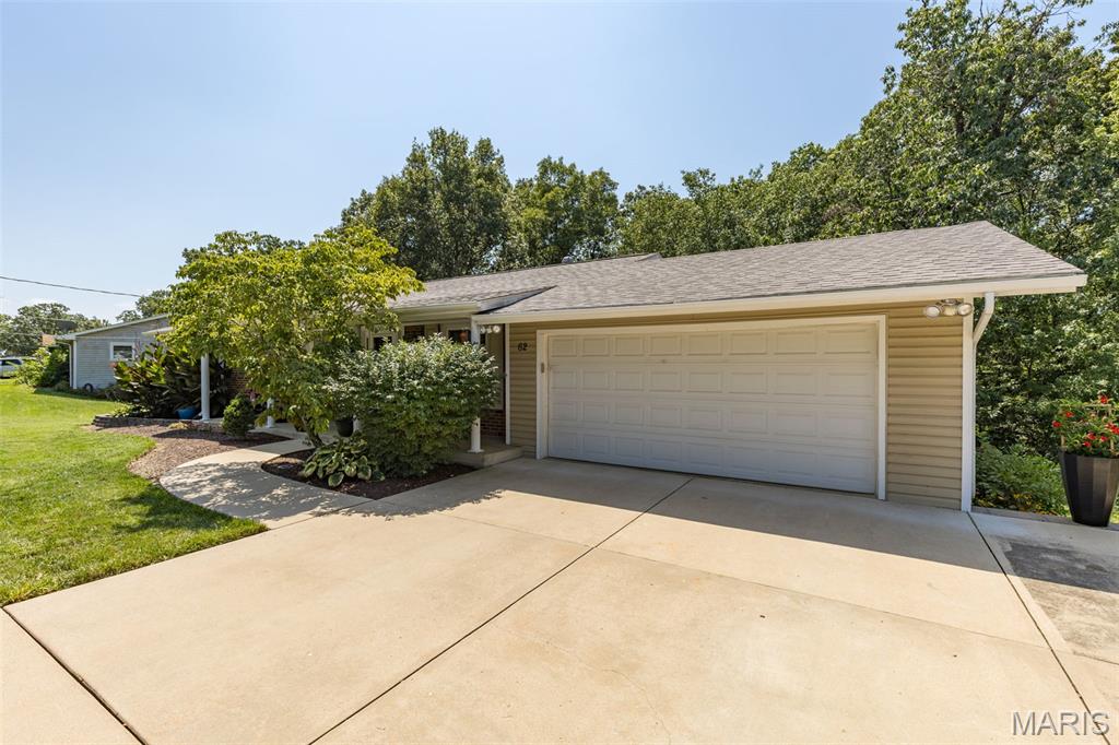 62 Pearl Drive Property Photo 4