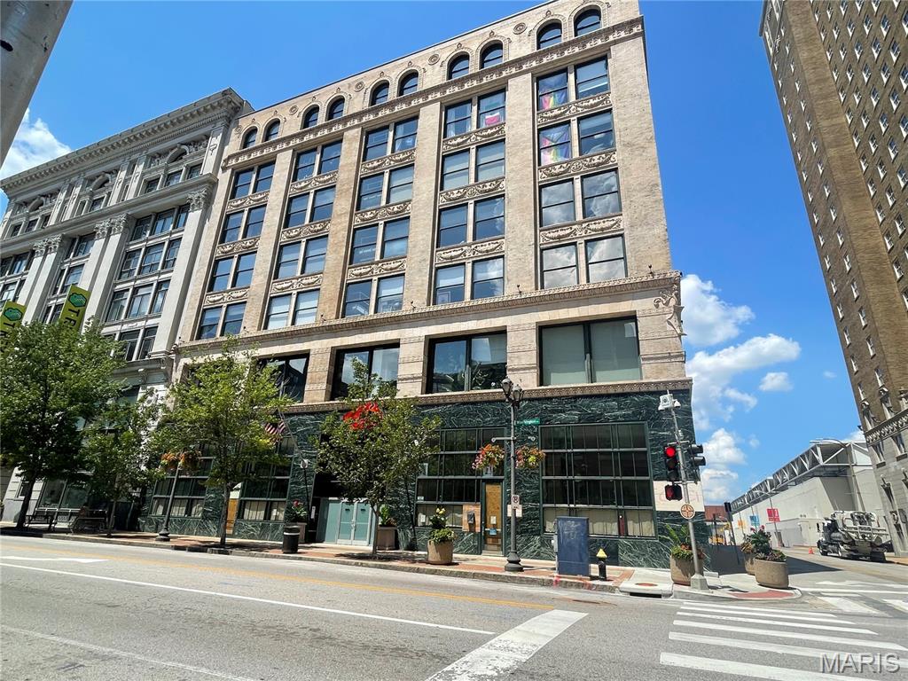 901 Washington Avenue 405 Property Photo 1