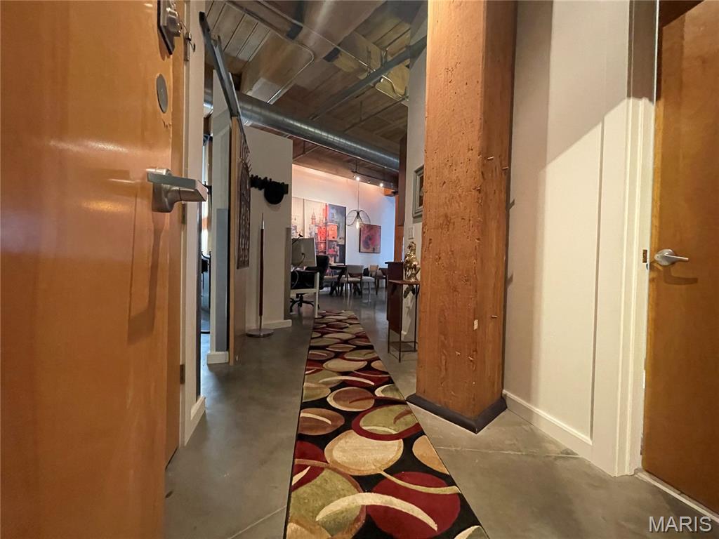 901 Washington Avenue 405 Property Photo 5