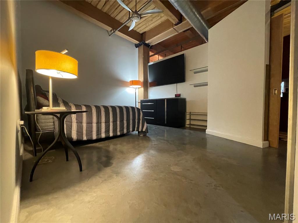 901 Washington Avenue 405 Property Photo 8