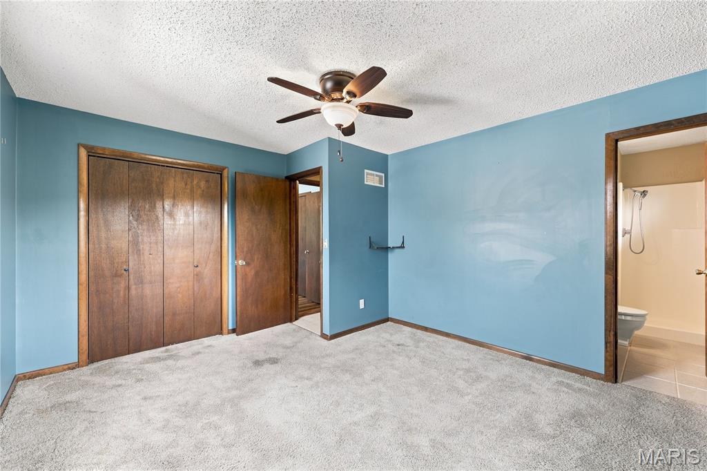 210 E 12th Street Property Photo 17