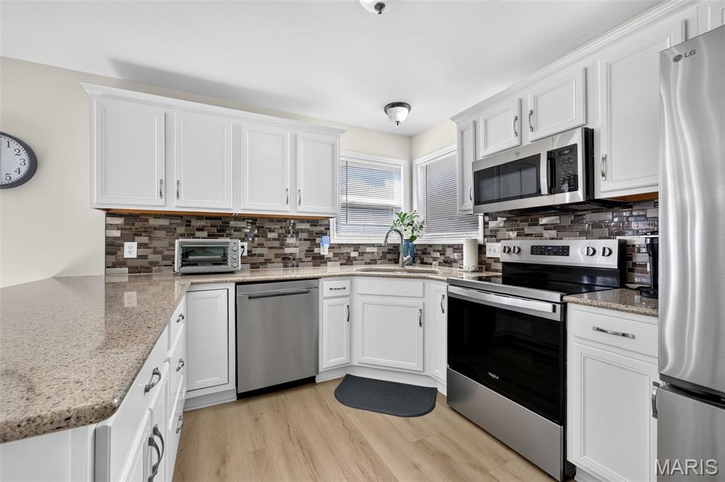350 Villa Duschene Drive Property Photo 12