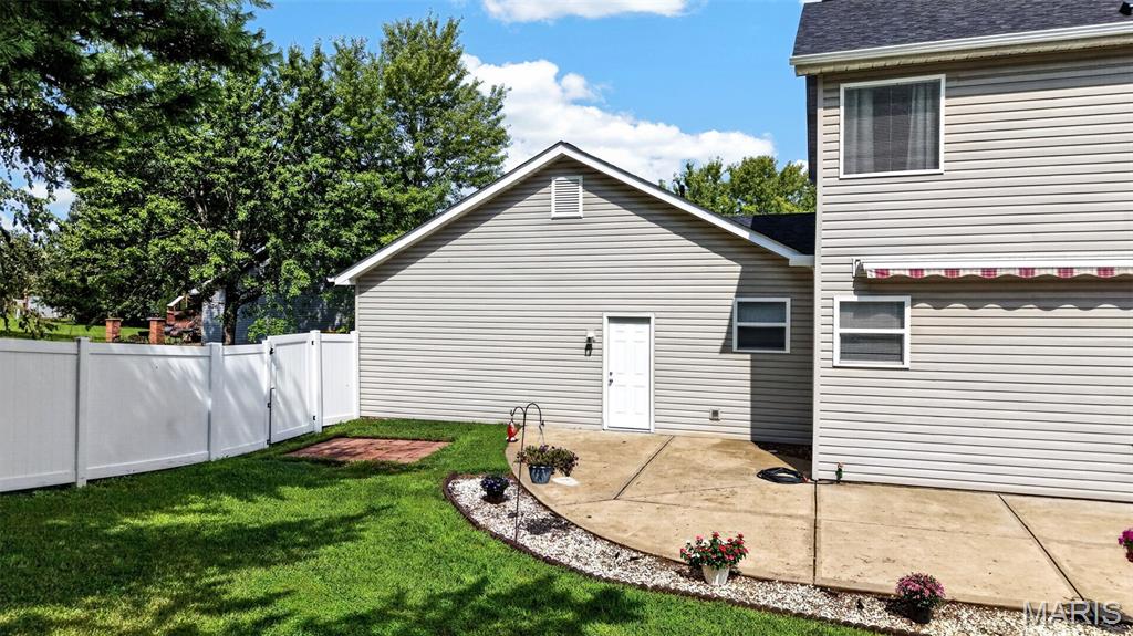 350 Villa Duschene Drive Property Photo 43