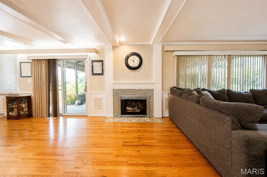 4900 Voltaire Drive Property Photo 6