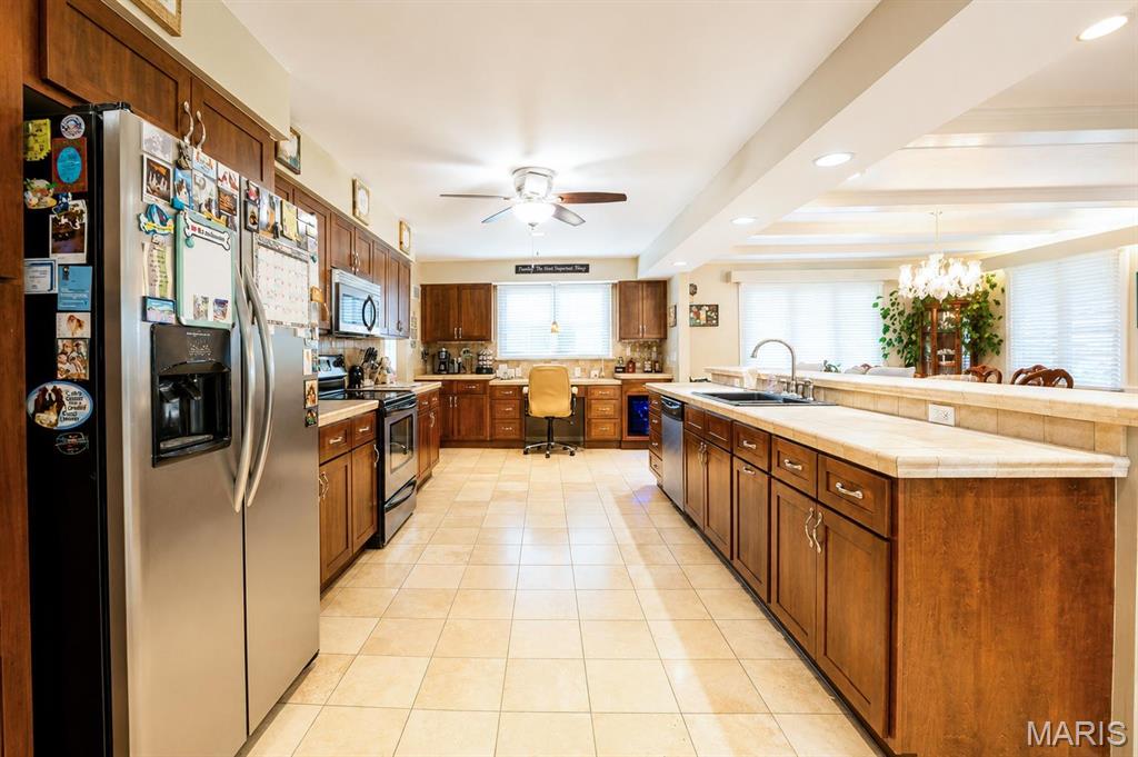 4900 Voltaire Drive Property Photo 10