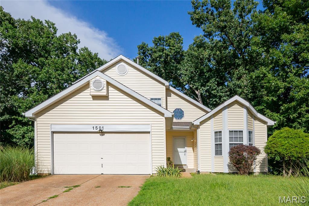 1501 Strawberry Glen Court Property Photo 1