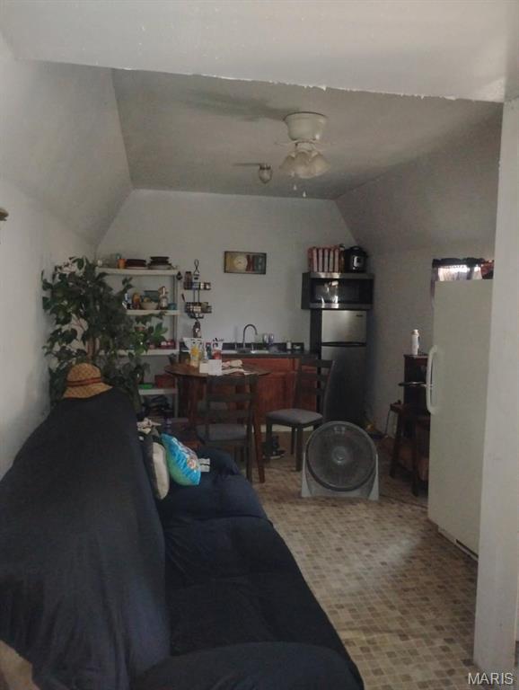551 Vista Drive Property Photo 3