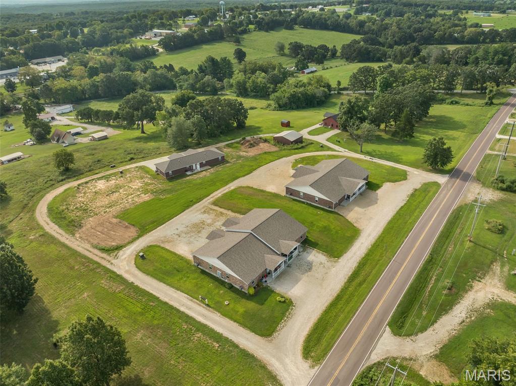 140 Highway V Property Photo 2
