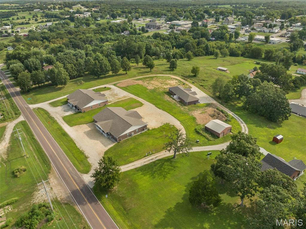 140 Highway V Property Photo 3