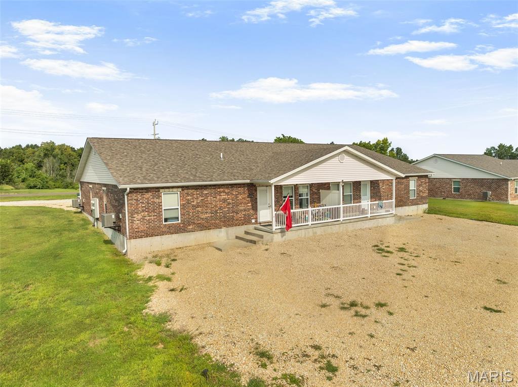 140 Highway V Property Photo 8