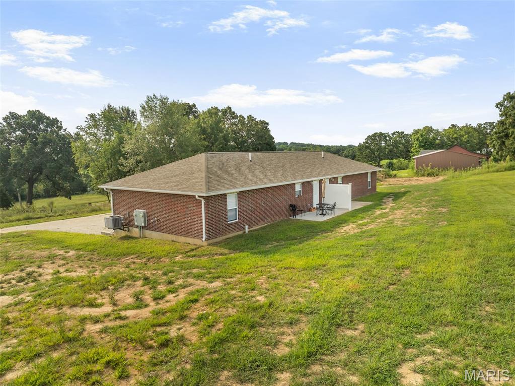 140 Highway V Property Photo 10