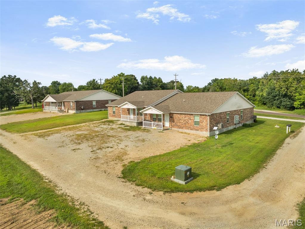 140 Highway V Property Photo 11