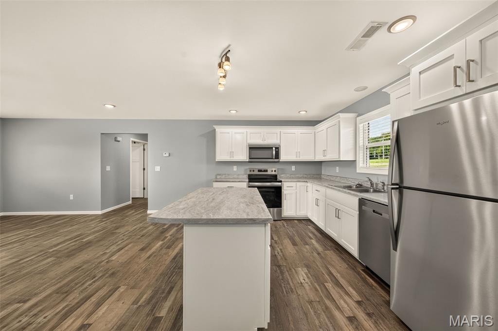 140 Highway V Property Photo 22